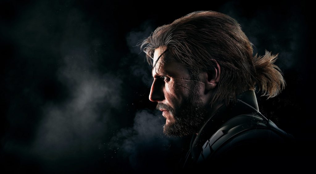 We see a cover from the game Metal Gear Solid 5: The Phantom Pain, on which the game's protagonist with a braid of hair and an eye patch can be seen in a profile close-up. His serious gaze goes straight out of the picture on the left. A bright white light shines on the character from the back left, frontally illuminating his face and creating an interesting contour in his face and hair that sets him off well against the black partially foggy background. Stealth games like this are highly recommended.